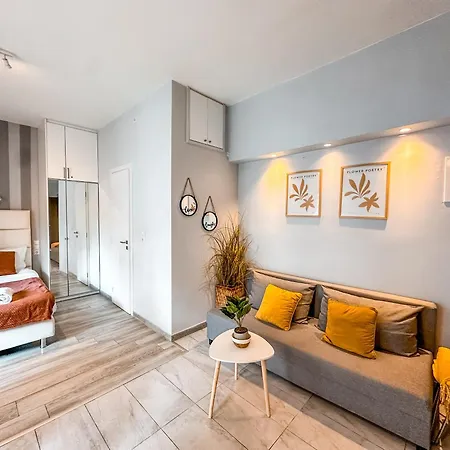 Walk To Markets From A Cozy By Cielo Homes Athens
